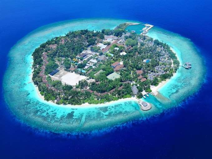 Остров Бандос на Мальдивах