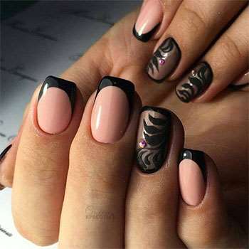 Модный французский черный дизайн ногтей
